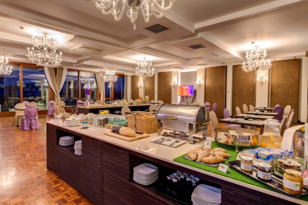Hotel Grande Albergo Roma (Piacenza)